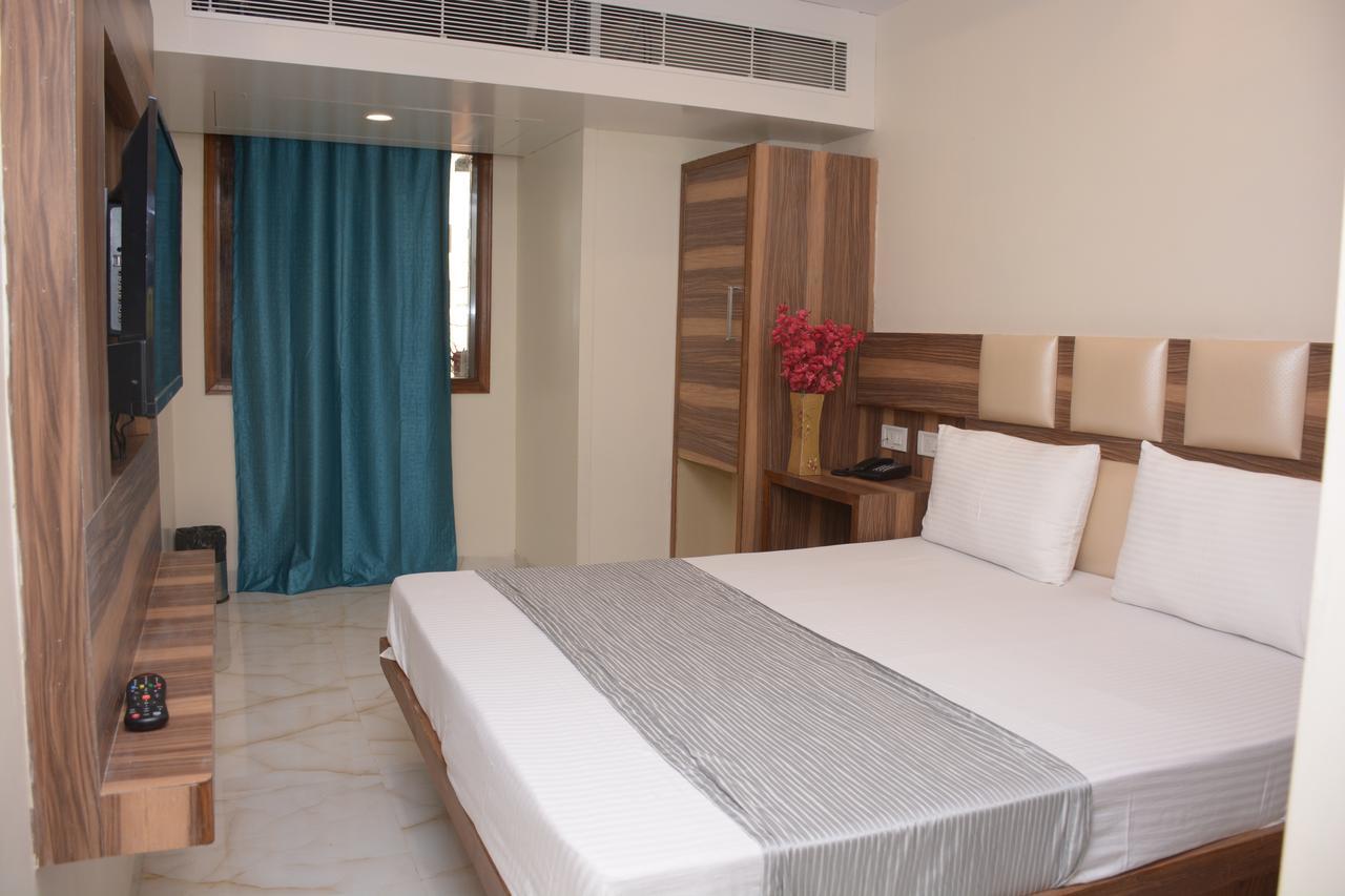 Hotel Golden Oasis - A Well Hygiene Property Paharganj Eksteriør billede