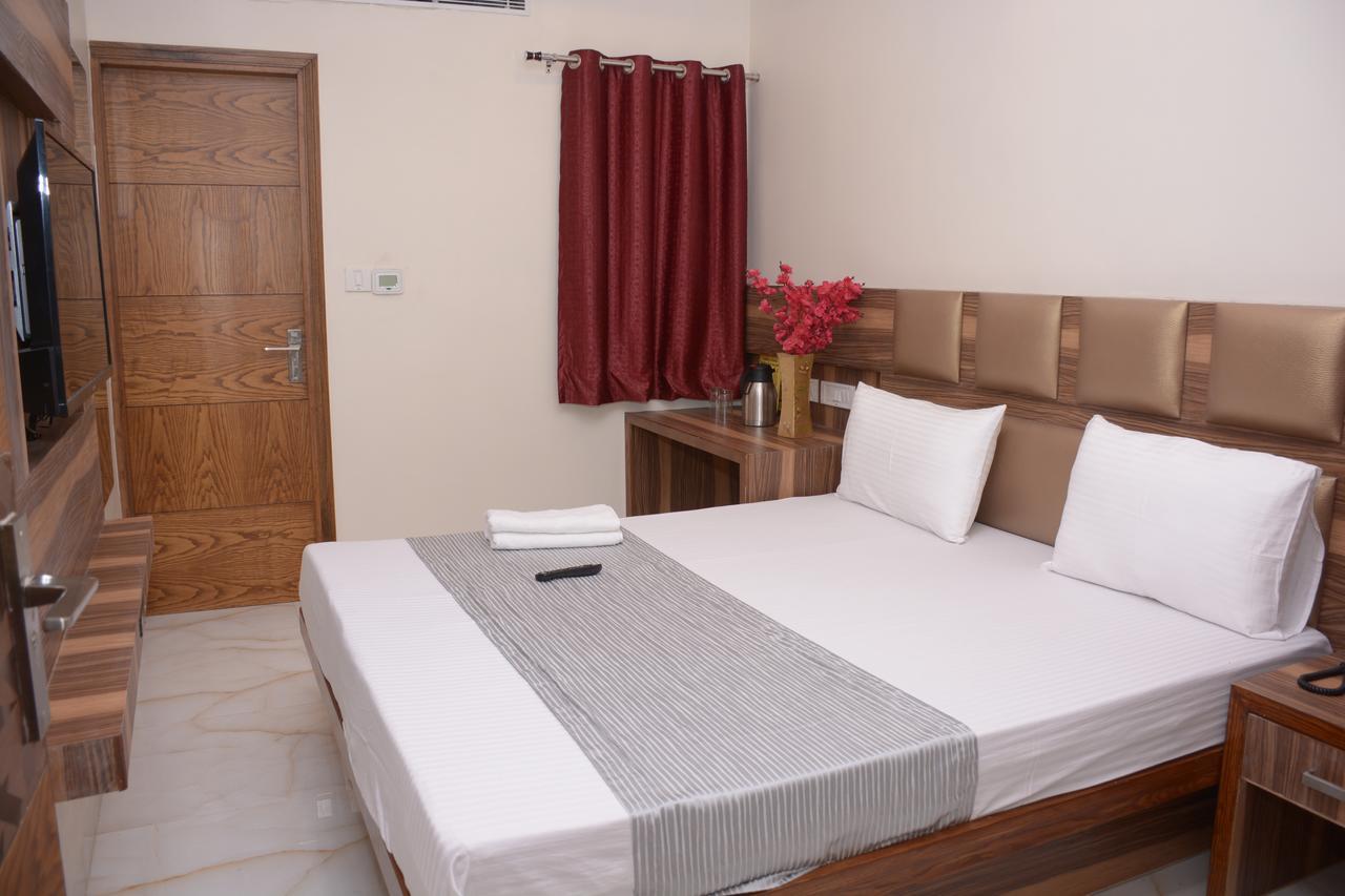 Hotel Golden Oasis - A Well Hygiene Property Paharganj Eksteriør billede