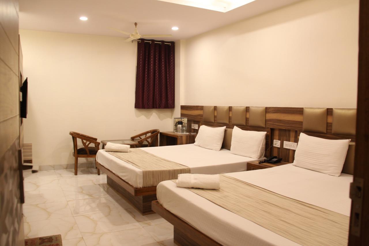 Hotel Golden Oasis - A Well Hygiene Property Paharganj Eksteriør billede
