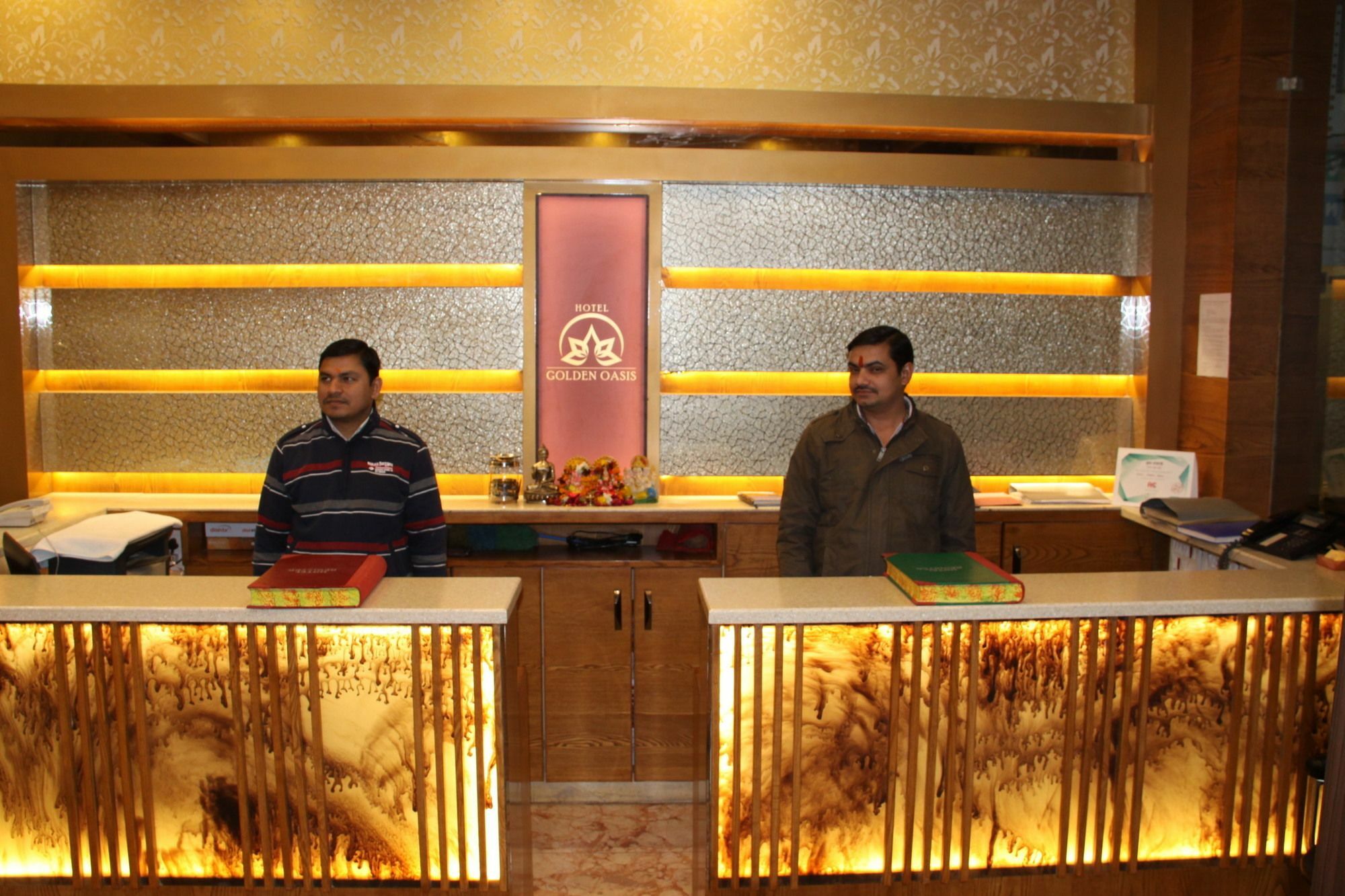 Hotel Golden Oasis - A Well Hygiene Property Paharganj Eksteriør billede