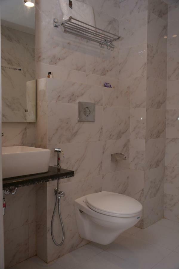 Hotel Golden Oasis - A Well Hygiene Property Paharganj Eksteriør billede